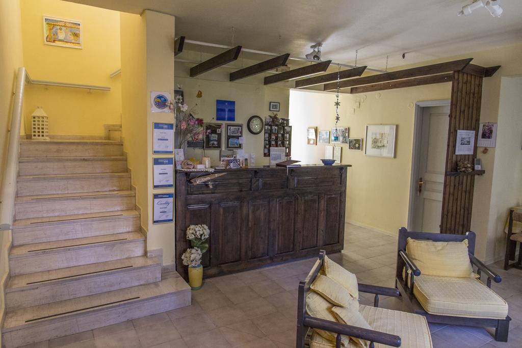 Spiti Hotel Ireon Exterior photo